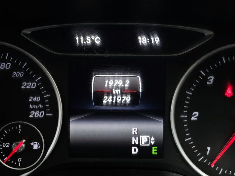2015 Mercedes-Benz B-클래스 W246 B200 CDI photo 8