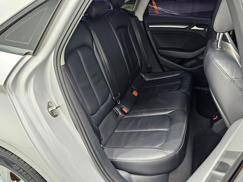 2015 Audi A3 25 TDI 8V photo 11