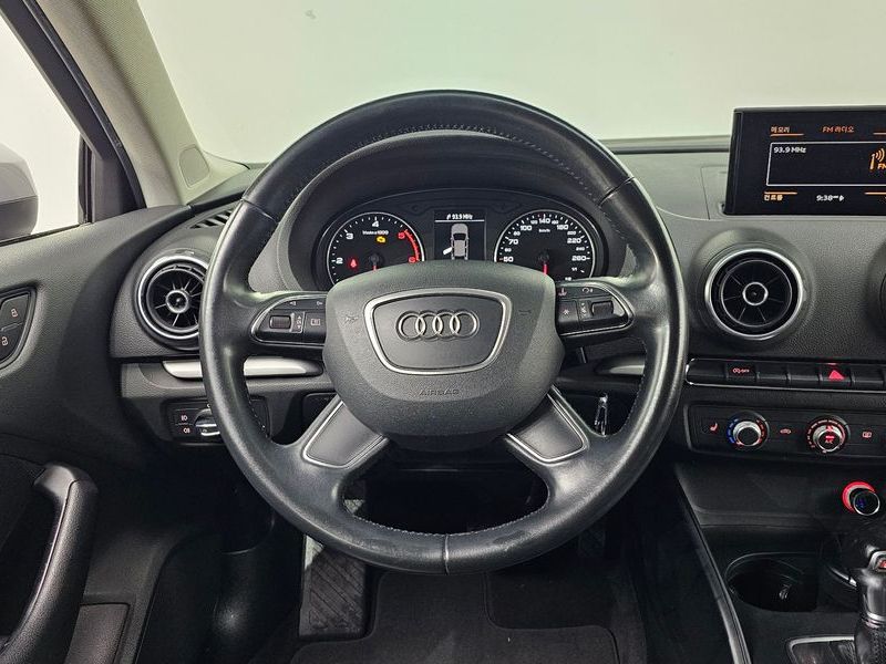 2015 Audi A3 25 TDI 8V photo 13