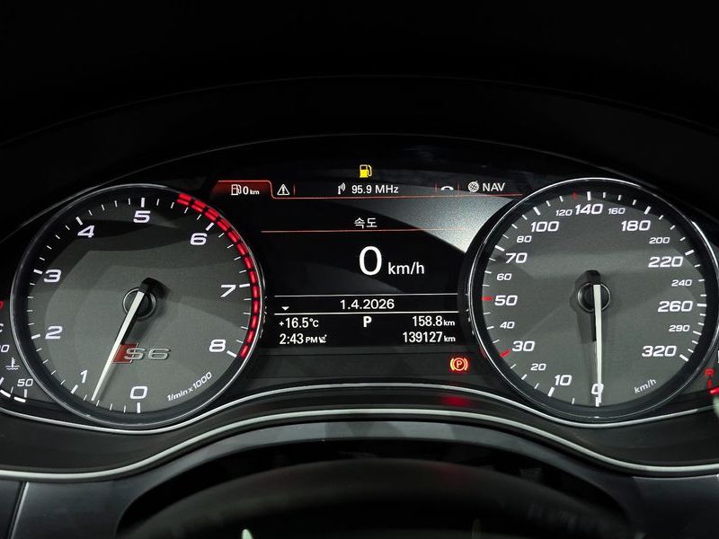 2015 Audi S6 4.0 TFSI quattro C7 photo 8