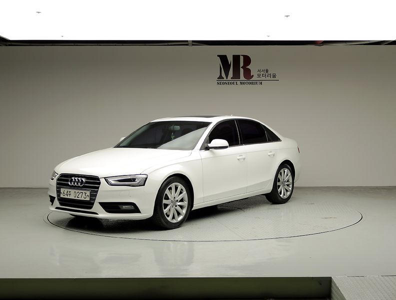 2015 Audi A4 30 TDI Dynamic B8 photo 1
