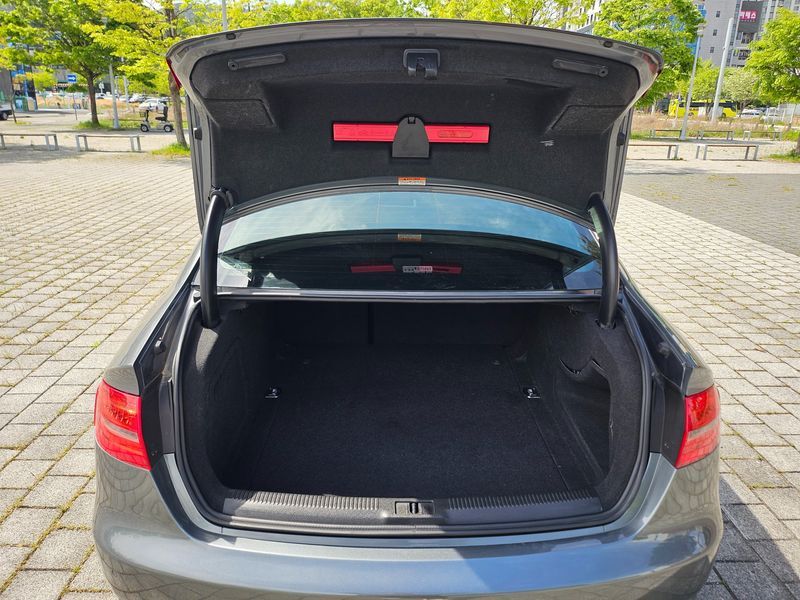 2015 Audi A4 30 TDI Dynamic B8 photo 9