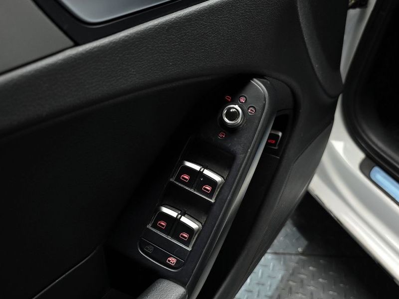 2015 Audi A4 30 TDI B8 photo 14
