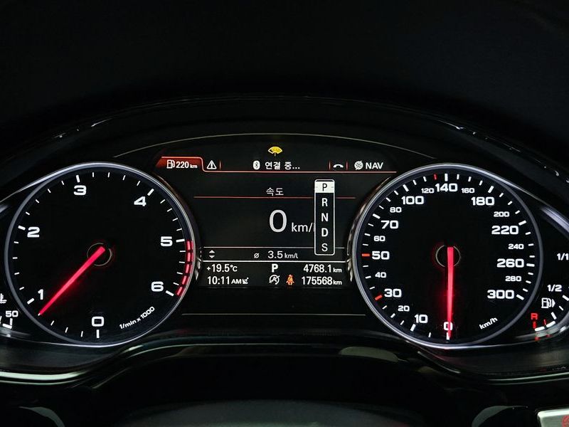 2015 Audi A8 50 TDI Quattro LWB D4 photo 8