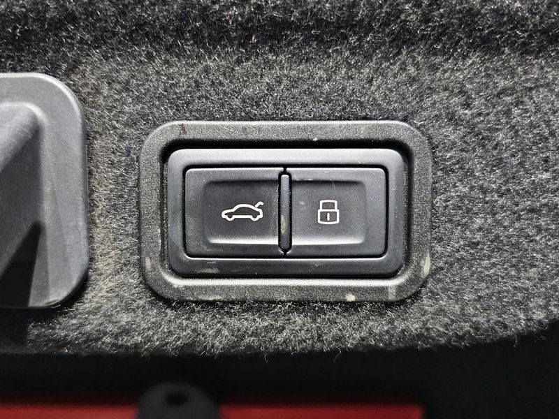 2015 Audi A8 50 TDI Quattro LWB D4 photo 20