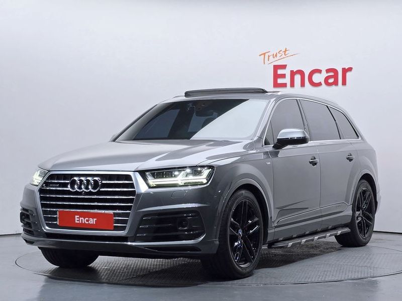 2016 Audi Q7 45 TDI Quattro Sport photo 1