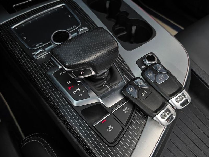 2016 Audi Q7 45 TDI Quattro Sport photo 9