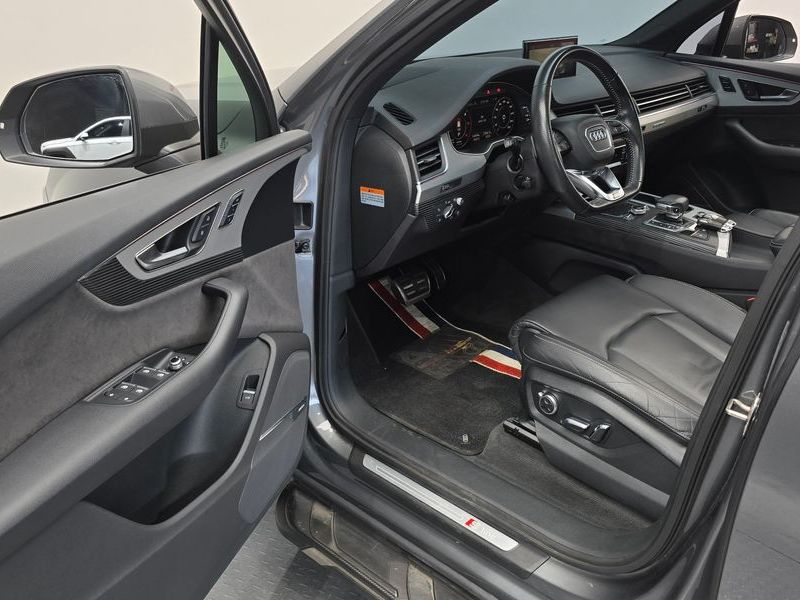 2016 Audi Q7 45 TDI Quattro Sport photo 10