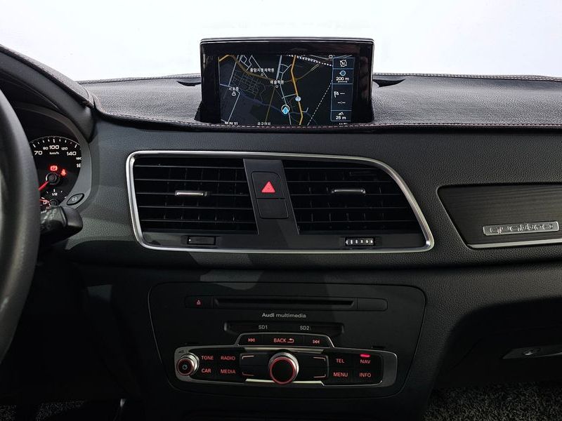 2015 Audi Q3 35 TDI Quattro Dynamic 8U photo 16