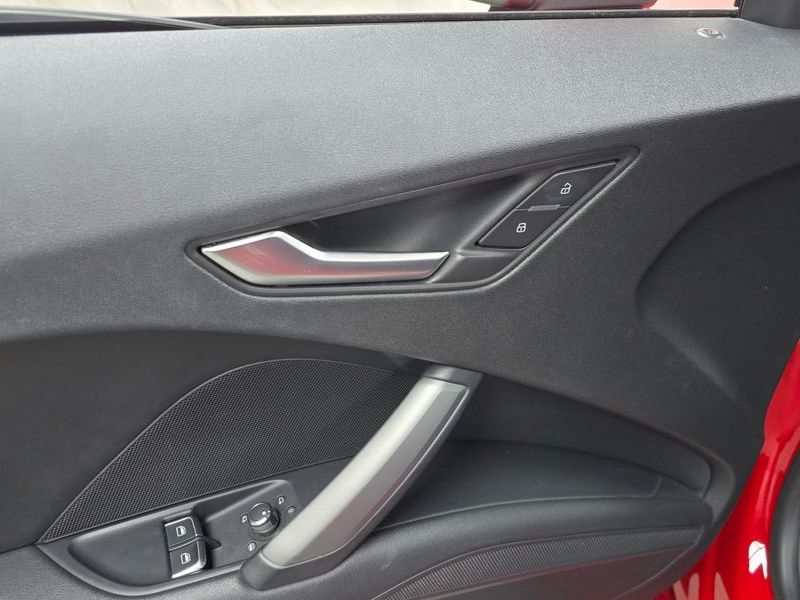 2016 Audi TT Coupe 45 TFSI Quattro photo 17
