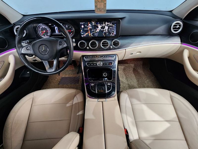 2017 Mercedes-Benz E-Class E220d 4MATIC Avantgarde photo 7