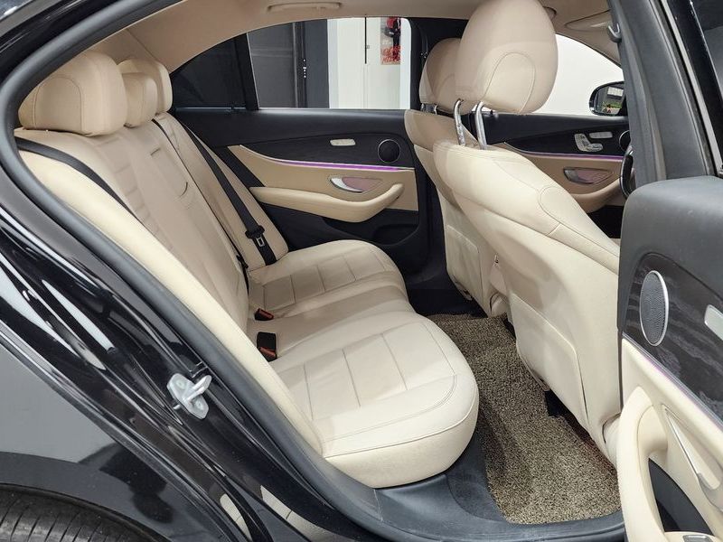 2017 Mercedes-Benz E-Class E220d 4MATIC Avantgarde photo 11
