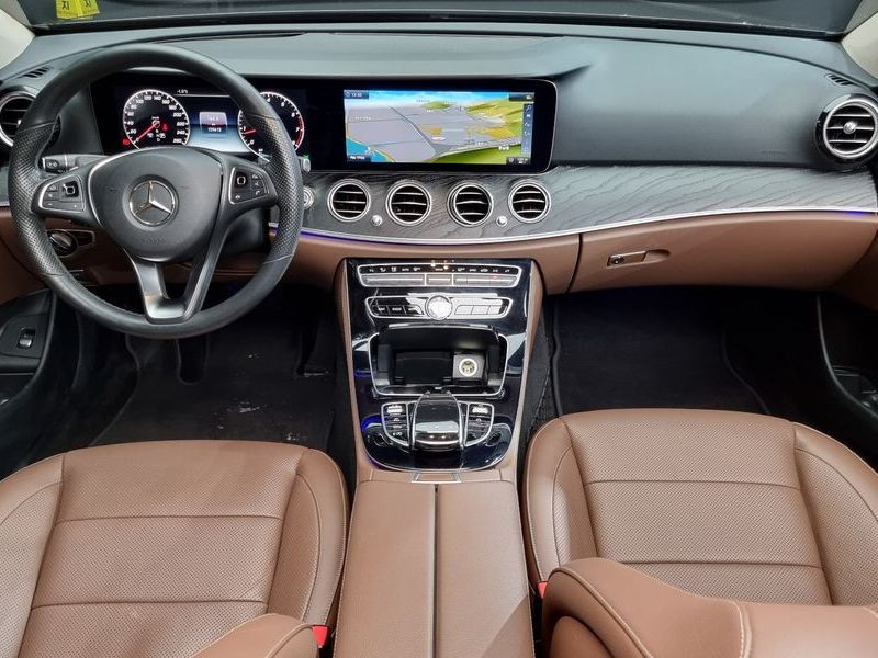 2018 Mercedes-Benz E-Class E300 4MATIC Avnatgarde photo 7