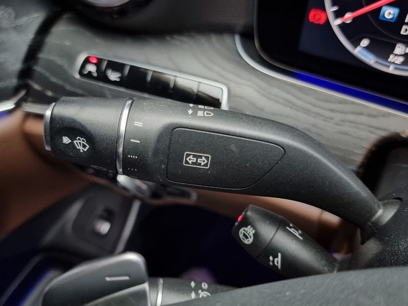2018 Mercedes-Benz E-Class E300 4MATIC Avnatgarde photo 17
