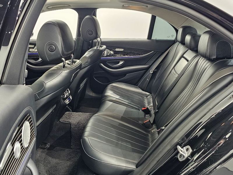 2018 Mercedes-Benz E-Class E400 4MATIC Exclusive photo 12