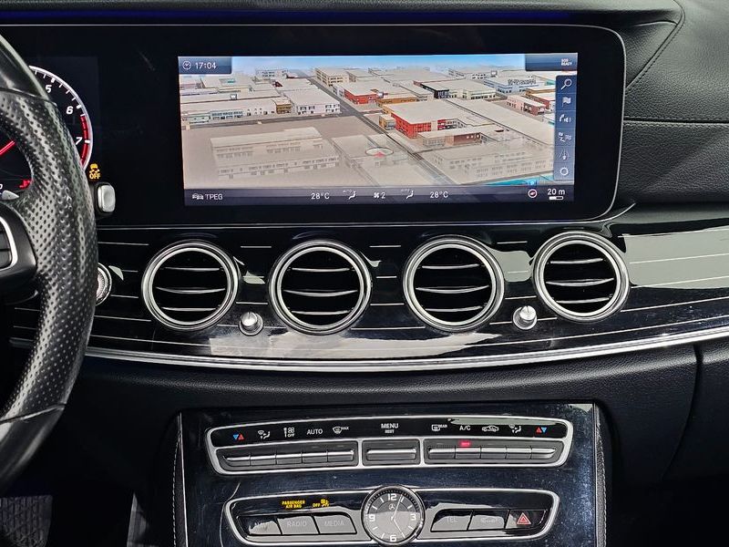 2018 Mercedes-Benz E-Class E400 4MATIC Exclusive photo 14