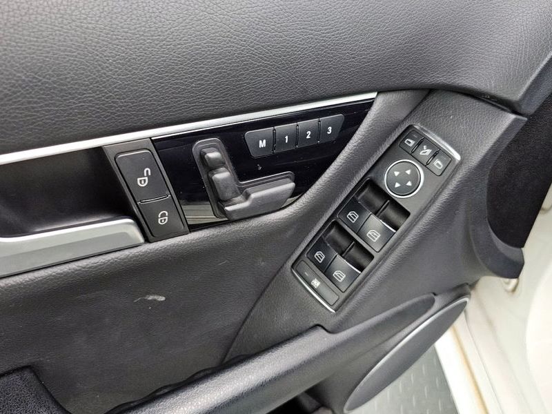 2014 Mercedes-Benz C-Class C220 CDI 4MATIC Edition C photo 15