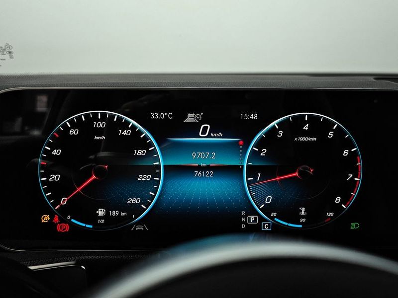 2020 Mercedes-Benz GLB GLB250 4MATIC photo 8