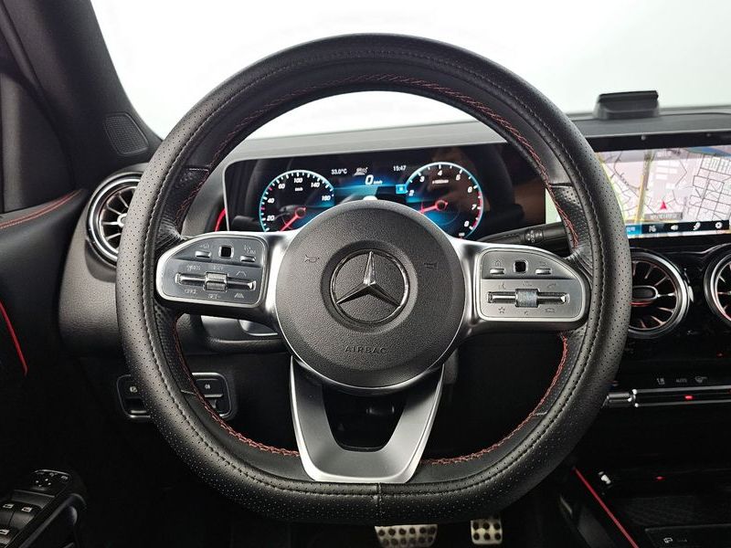 2020 Mercedes-Benz GLB GLB250 4MATIC photo 13