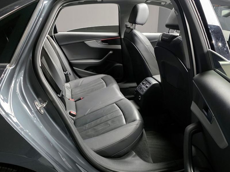 2020 Audi A4 40 TFSI photo 12