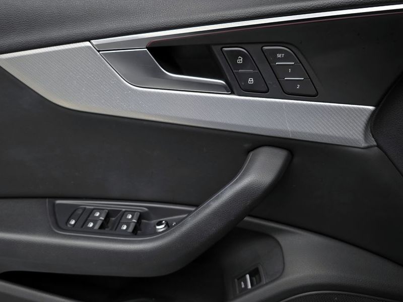 2020 Audi A4 40 TFSI photo 19