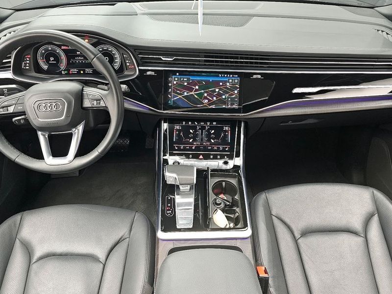 2023 Audi Q8 45 TDI Quattro Premium photo 7