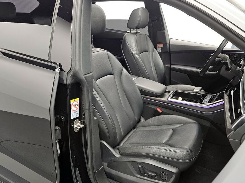 2023 Audi Q8 45 TDI Quattro Premium photo 12