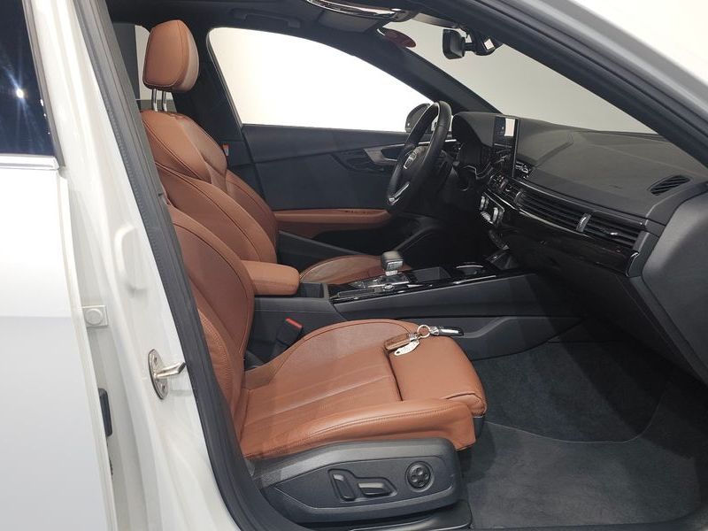 2021 Audi A4 40 TFSI Premium photo 11