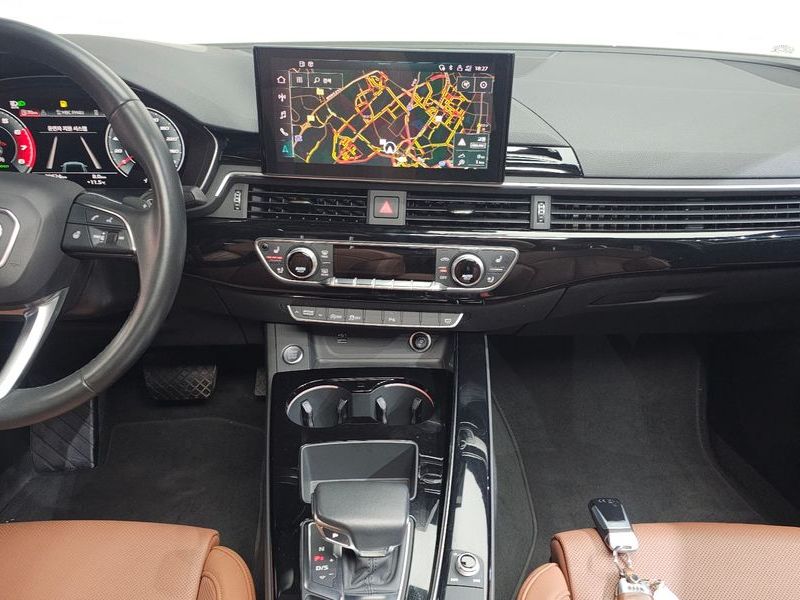 2021 Audi A4 40 TFSI Premium photo 14