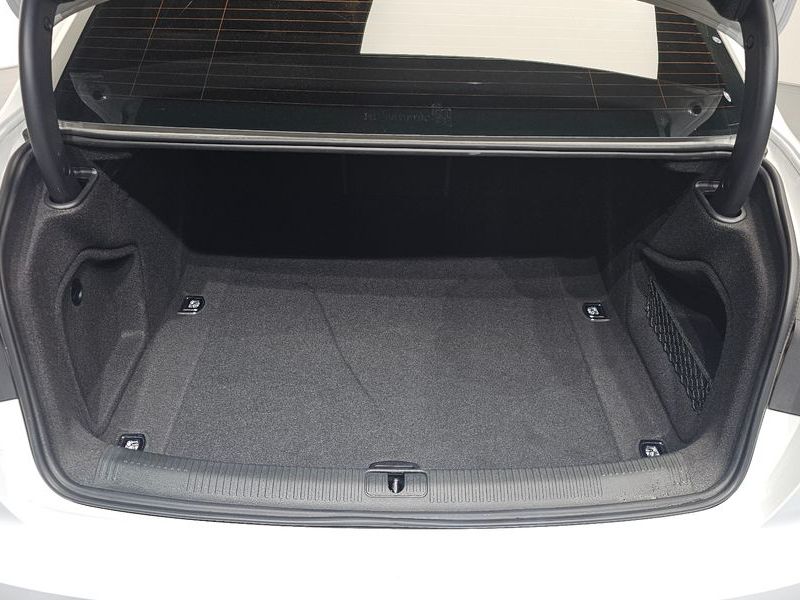 2021 Audi A4 40 TFSI Premium photo 20