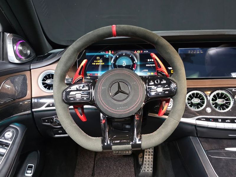 2020 Mercedes-Benz S-Class S350 d 4MATIC AMG Line photo 13