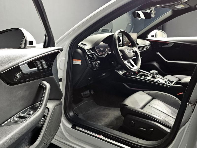 2021 Audi A4 40 TFSI Premium photo 11