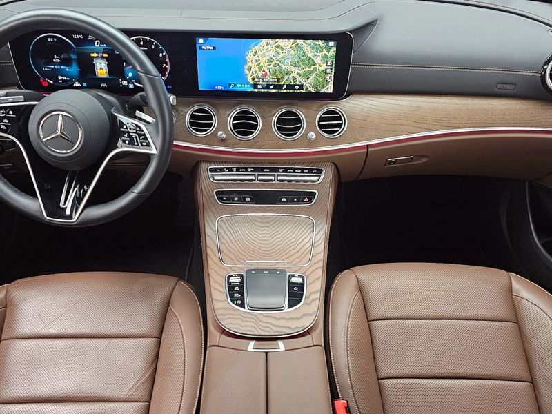 2022 Mercedes-Benz E-Class E250 Exclusive photo 7