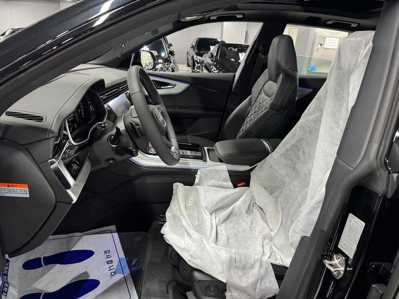 2026 Audi Q8 50 TDI Quattro Premium photo 7