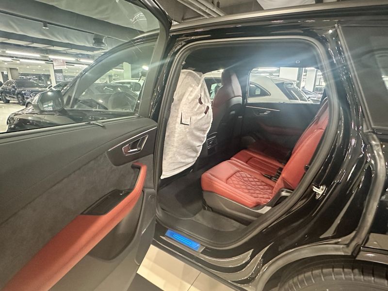 2026 Audi Q7 4.0 TFSI Quattro photo 11