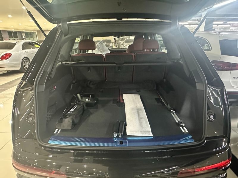 2026 Audi Q7 4.0 TFSI Quattro photo 15