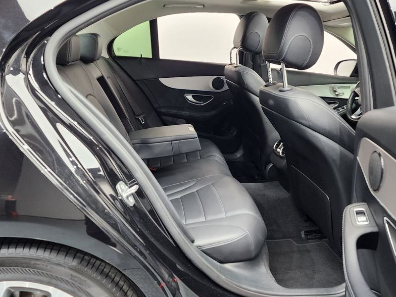 2017 Mercedes-Benz C-Class C200 Avantgarde photo 12