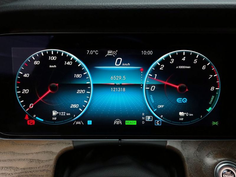 2021 Mercedes-Benz E-Class E300e 4MATIC Exclusive photo 8
