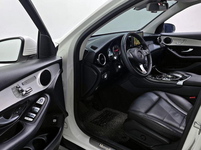 2018 Mercedes-Benz C-Class GLC220 d 4MATIC photo 10