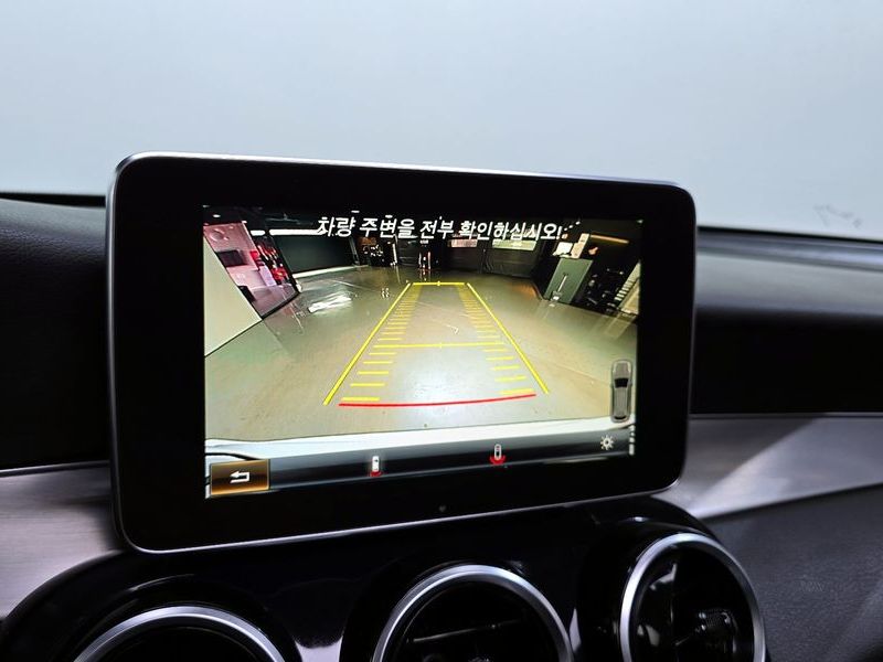 2018 Mercedes-Benz C-Class GLC220 d 4MATIC photo 17