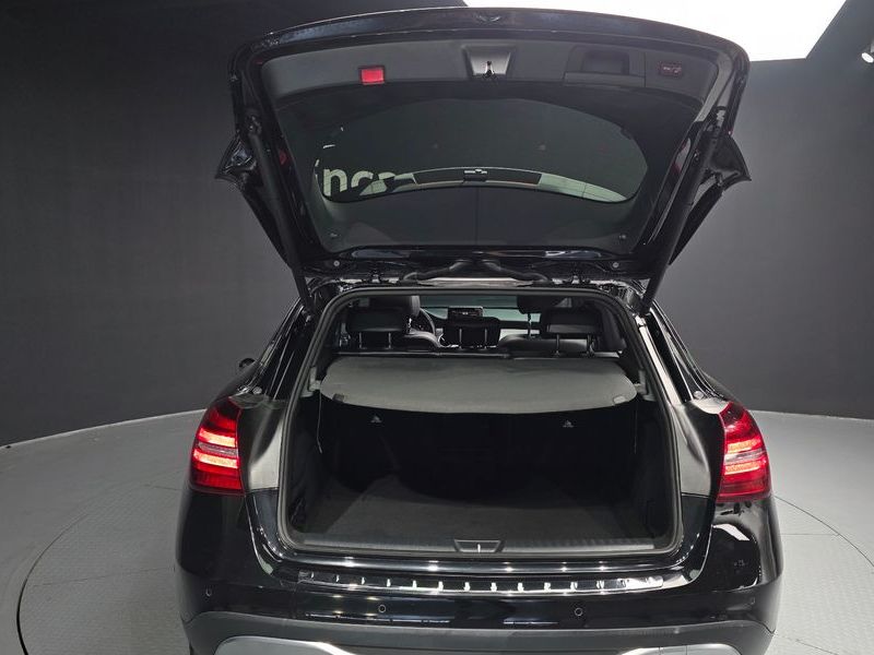 2019 Mercedes-Benz A-Class GLA250 4MATIC photo 20