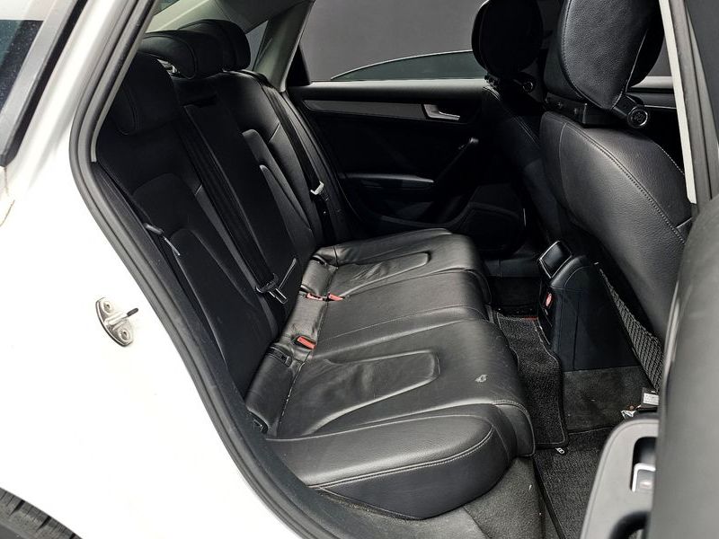 2014 Audi A4 2.0 TDI Quattro Dynamic B8 photo 11