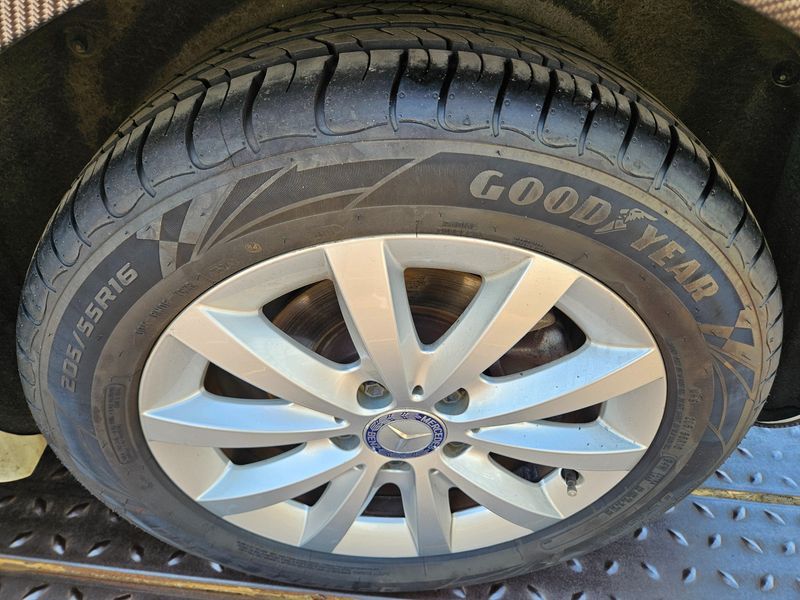 2012 Mercedes-Benz B-클래스 W246 B200 CDI Blue efficiency photo 9