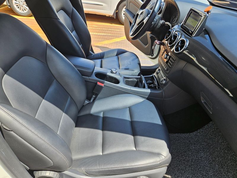 2012 Mercedes-Benz B-클래스 W246 B200 CDI Blue efficiency photo 13