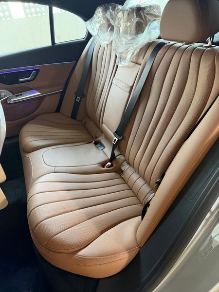 2026 Mercedes-Benz E-Class E300 4MATIC AMG Line photo 9