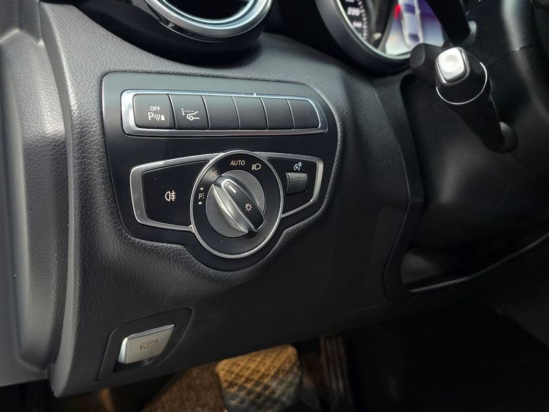 2018 Mercedes-Benz C-Class C200 Avantgarde photo 14