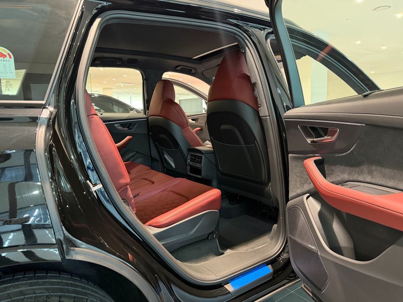 2026 Audi Q7 4.0 TFSI Quattro photo 14