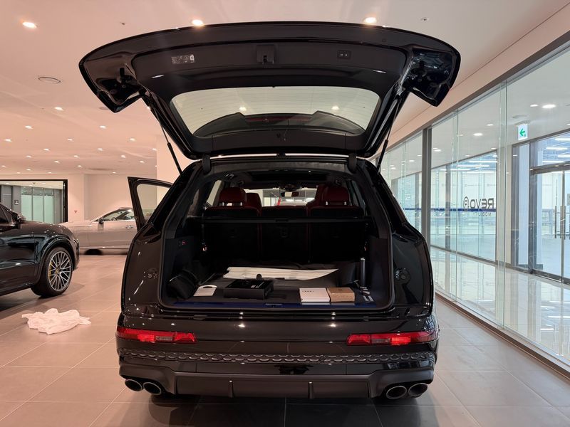 2026 Audi Q7 4.0 TFSI Quattro photo 16