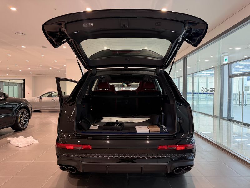 2026 Audi Q7 4.0 TFSI Quattro photo 17