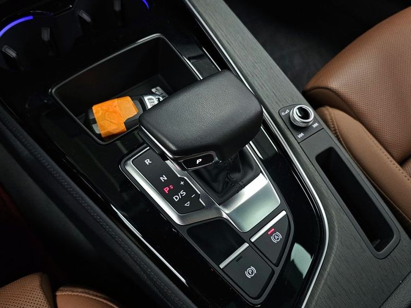 2024 Audi A5 40 TFSI Quattro Premium Sportback photo 9